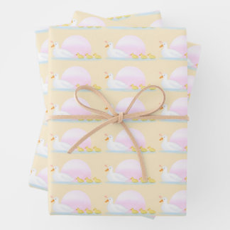 Hoja De Papel De Regalo Pato Madre Nadando Con Su Familia 