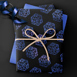 Hoja De Papel De Regalo Patrón azul D20 | RPG Fantasy Tabletop Gamer Dice<br><div class="desc">¡GEEK MODA GAMER! Los papeles de envoltura RPG de novedad también son ideales para la descomposición de muebles de época de ephemera, o para proyectos de decoración casera. ¡Es JUEGO! ¡Así que elige tu iniciativa de armas y rollos! Perfecto para cualquier lector de rol de lápiz/lápiz y papel (PnP) de...</div>