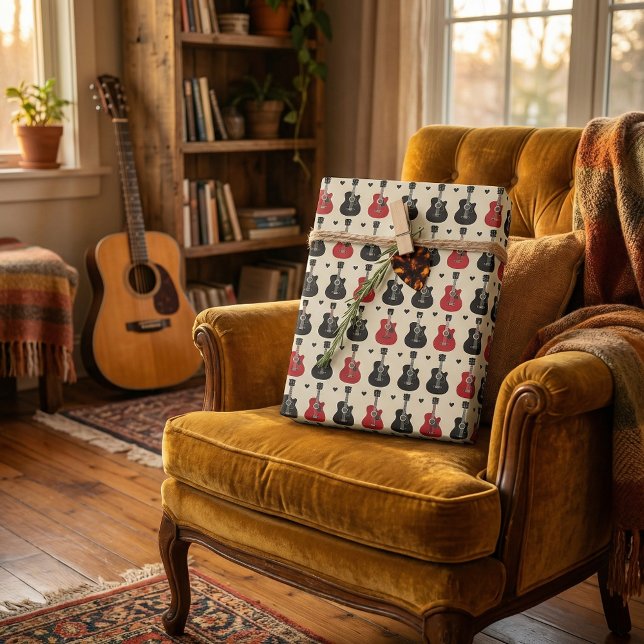 Hoja De Papel De Regalo Patrón cardíaco de guitarra negra y roja en blanco (Subido por el creador)