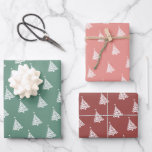 Hoja De Papel De Regalo Patrón de árbol de Navidad blanco Minimalista mode<br><div class="desc">Haga que sus regalos destaquen esta temporada navideña con nuestro paquete de regalo de vacaciones Modern Christmas Tree Pattern. Con un elegante patrón de icono de árbol de Navidad blanco sobre verde polvoriento, rojo polvoriento y rosa coral. Estas sábanas de embalaje de Holiday son perfectas para regalos de vacaciones para...</div>