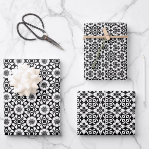 Hoja De Papel De Regalo Patrón de mosaico geométrico floral blanco y negro