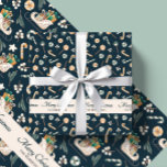 Hoja De Papel De Regalo Patrón Fox de color de agua Merry Christmas Monogr<br><div class="desc">Papel de embalaje de vacaciones con patrones impecables con zorros lindos,  trineos,  vegetación y caramelos emparejados con un guión decorativo y tipo de letra serif en el que se escribe tu monograma. Visita nuestra tienda para ver más artículos coincidentes de esta colección.</div>