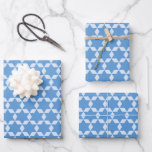 Hoja De Papel De Regalo Patrón Hanukkah geométrico de mosaico de estrellas<br><div class="desc">Patrón geométrico Star Tiles en azul. Diseño de mosaicos modernos en dos tonos azul bonito. También funciona bien para Hanukkah y festividades judías.</div>