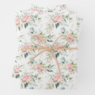 Hoja De Papel De Regalo Patrón suave de flor rosa rosada en pasto