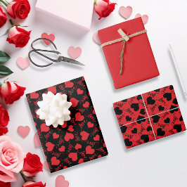 Hoja De Papel De Regalo Patrones de corazón rojo y negro para San Valentín