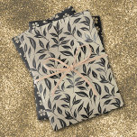 Hoja De Papel De Regalo Patrones florales de plata de oro antiguo<br><div class="desc">El equipo de oro y plata de pale antiguo con negro dramático para hacer una declaración con este conjunto de hojas de papel envueltas. Dos de las sábanas tienen imágenes de pétalos de flores de bonito en un fondo negro. La tercera hoja tiene hojas negras sobre un fondo claro. Bonito...</div>
