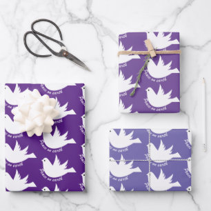 Hoja De Papel De Regalo Paz en la Tierra paloma blanca Navidad púrpura