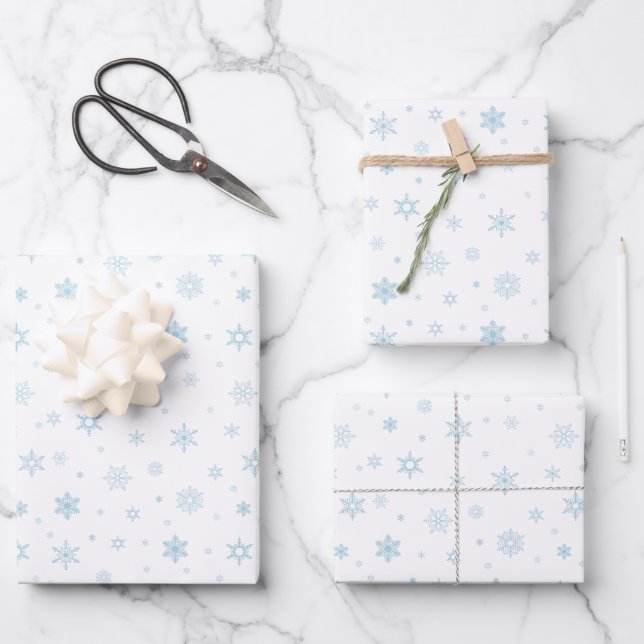 Hoja De Papel De Regalo Pequeños copos de nieve azules (Anverso)