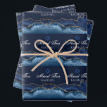 Hoja De Papel De Regalo Personalizado Bat o Bar Mitzvah Elegante Marina Or<br><div class="desc">Elegante ágata azul marino y oro decora el lado de estas modernas sábanas de papel de envoltura de Bat Mitzvah o Bar Mitzvah. ¡Mazel Tov! Personalizar con su nombre bajo la Estrella de David. Embalaje perfecto para una moda,  elegante familia judía.</div>