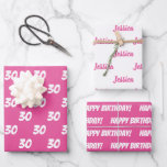 Hoja De Papel De Regalo PINK 30th Happy Birthday Custom Name<br><div class="desc">Personalizar este juego de 30 cumpleaños de regalo de 3 con la edad, el nombre y el mensaje de cumpleaños feliz. Estas hojas rosadas y blancas pueden acentuar su decoración de mesa Fiesta de 30 años. Los campos Plantilla se pueden editar en la página del producto para suministros de fiesta...</div>