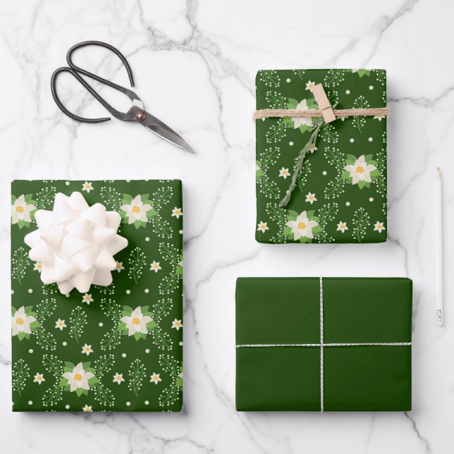 Hoja De Papel De Regalo Poinsettias blancas en fondo verde (Anverso)