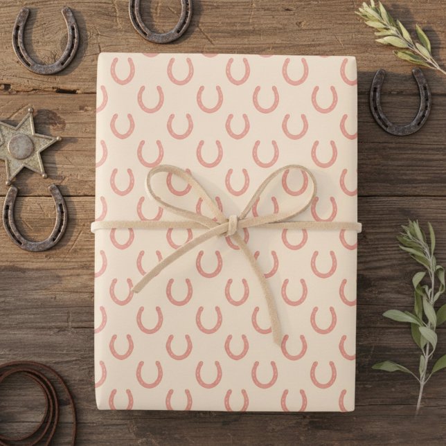 Hoja De Papel De Regalo Preciosa herradura rosa herradura pálida hembra Ru (Precious Pink Horseshoes Pale Blush Tan Cowgirl Wrapping Paper Sheets year of horse
)
