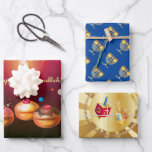 Hoja De Papel De Regalo Primer Fiesta del Festival de las Velas de Hanukka<br><div class="desc">Primera Vela de Hanukkah. Feliz Festival Hanukkah de luces fiesta Envoltura de papel set para celebrar festividad judía. Hermosa festividad judía de fondo de Chanukah con símbolos decorativos tradicionales de Chanuka - dreidels de madera (hilatura superior), donuts, menorah hanukkiah, velas, estrella de David y patrones de oro de papel pintado...</div>