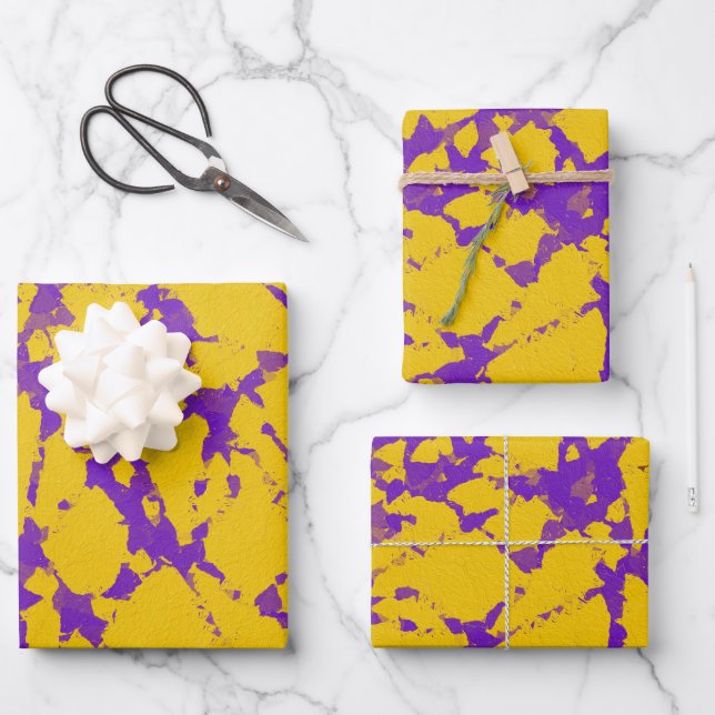 Hoja De Papel De Regalo Púrpura y tinte dorado (Anverso)