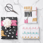 Hoja De Papel De Regalo Rayas de Garabatos Abstractos Lindos<br><div class="desc">¡Presentamos nuestro encantador patrón "Doodle abstracto adorable"! Rebosante de creatividad y fantasía, este diseño encantador es un festín para los ojos. Doodles juguetones bailan a través del papel, mostrando una deliciosa variedad de formas y patrones que agregarán un toque de alegría a cualquier regalo. Desde garabatos y remolinos hasta encantadores...</div>