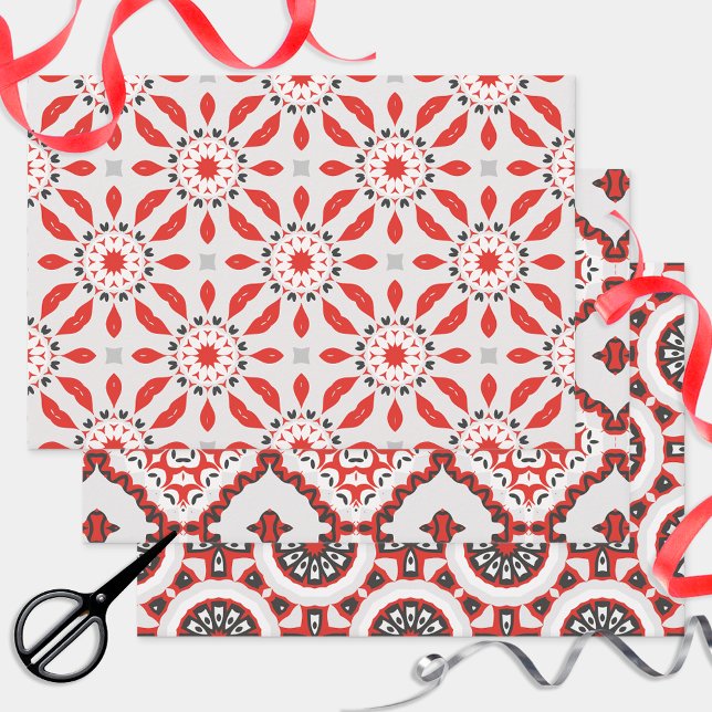 Hoja De Papel De Regalo Red Grey Black & White Modern Ethnic Geometric (Subido por el creador)