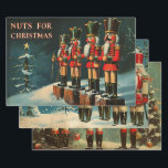 Hoja De Papel De Regalo Retro Vintage Christmas Trio Style S<br><div class="desc">El efecto general de este papel de envolver de Navidades vintage y retro es de nostalgia, calidez y actualidad. Al envolver sus regalos, no puede evitar sentirse transportado a una época pasada, donde las vacaciones se celebraban con simple alegría y elegancia clásica. Es la elección perfecta para añadir un toque...</div>