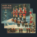 Hoja De Papel De Regalo Retro Vintage Christmas Trio Style S<br><div class="desc">El efecto general de este papel de envolver de Navidades vintage y retro es de nostalgia, calidez y actualidad. Al envolver sus regalos, no puede evitar sentirse transportado a una época pasada, donde las vacaciones se celebraban con simple alegría y elegancia clásica. Es la elección perfecta para añadir un toque...</div>