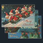 Hoja De Papel De Regalo Retro Vintage Christmas Trio Style T<br><div class="desc">El efecto general de este papel de envolver de Navidades vintage y retro es de nostalgia, calidez y actualidad. Al envolver sus regalos, no puede evitar sentirse transportado a una época pasada, donde las vacaciones se celebraban con simple alegría y elegancia clásica. Es la elección perfecta para añadir un toque...</div>