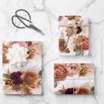 Hoja De Papel De Regalo Rust Terracotta Floral Pampas Grasa Botánica<br><div class="desc">Pampas pasto y roya de cobre sombras flores patrón de envolver papeles</div>