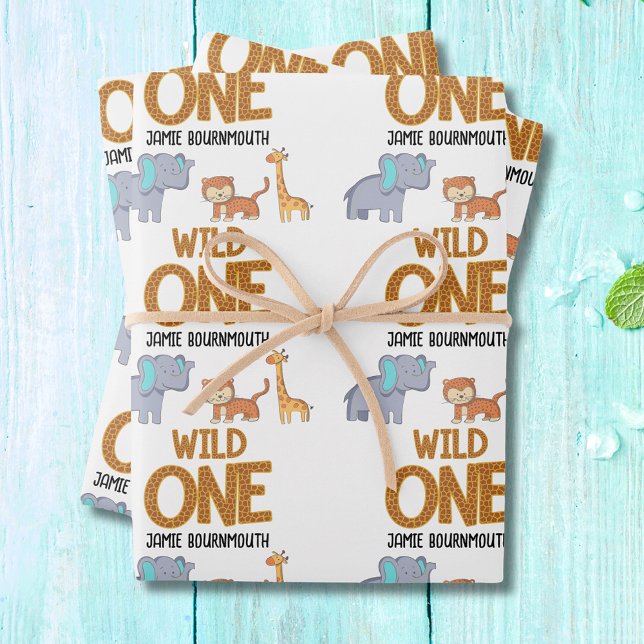 Hoja De Papel De Regalo Salvajes Un Safari Temática Niños Primer Cumpleaño (Wild one 1st birthday jungle safari wrapping paper.)