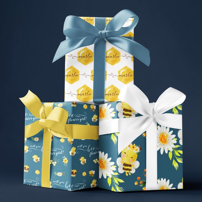 Hoja De Papel De Regalo ¿Serás Nuestra Chica De Flores Envuelto? (Propose to your flower girl with these cute personalized bee wrapping paper sheets! )