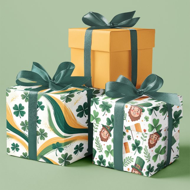 Hoja De Papel De Regalo Shamrock & Leprechauns en amarillo mostaza (Shamrocks & Leprechauns on Mustard Yellow Wrapping Paper Sheets)