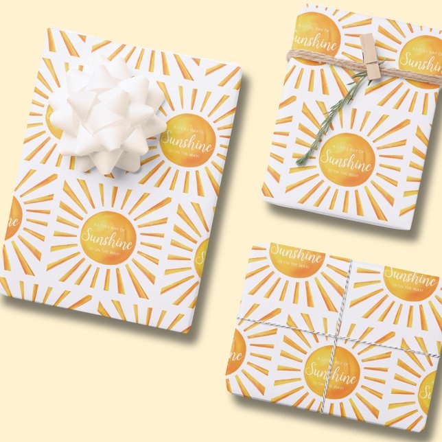 Hoja De Papel De Regalo Sunshine Baby Shower (Sunshine baby shower gift wrap sheets with "A Little Ray of Sunshine if on the way text")