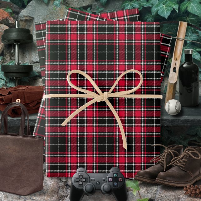 Hoja De Papel De Regalo Tartán - Blanco-Rojo-Negro (Tartan - Black-Red-White Wrapping Paper Sheets by Leapfroglisics Shop)