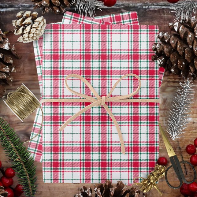 Hoja De Papel De Regalo Tartán - Blanco Rojo y Verde (Tartan - White Red and Green Wrapping Paper Sheets by Leapfroglisics Shop)