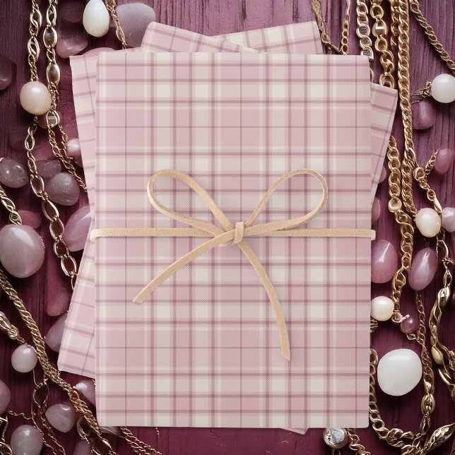 Hoja De Papel De Regalo Tartán - Rosa bebé con cemento blanco y rosa oscur (Tartan - Baby Pink with Cement White and Dark Pink Wrapping Paper Sheets by Leapfroglisics Shop)