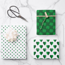 Hoja De Papel De Regalo Tonos de verde irlandés y tréboles blancos y patro
