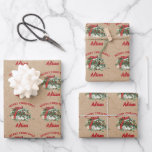 Hoja De Papel De Regalo Vintage Christmas Holly Berries Nombre personaliza<br><div class="desc">Un ilustracion vintage de un regalo de Navidades con todos los adornos con el fondo de papel marrón kraft. Ideal para regalos y decoración de Navidades. Personalizar el texto y hazlo propio.</div>