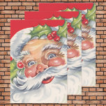 Hoja De Papel De Regalo Vintage Christmas, Jolly Santa Claus con su Gorra<br><div class="desc">Ilustracion de la Vintage. Imagen de feriado navideño con un retrato de un retro Santa Claus (un feliz San Nicolás) con ungüento y bayas en su difuso gorra. ¡Ho ho ho ho y Merry Christmas!</div>
