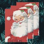 Hoja De Papel De Regalo Vintage Christmas, Jolly Winking Santa Claus<br><div class="desc">Diseño de vacaciones de Navidades de ilustracion de época con un feliz y alegre Santa Claus usando un gorra y guiñando el ojo como si tuviera un secreto. Ho,  ho,  ho,  ¡Feliz Navidad!</div>