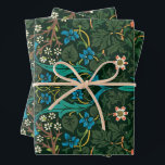 Hoja De Papel De Regalo Vintage Christmas, William Morris<br><div class="desc">Un impresionante y elegante papel de envoltura de Navidades William Morris. Patrón de tulipanes. Aléjate de la multitud con este diseño único.</div>