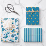 Hoja De Papel De Regalo Whimsical Happy Hannukah<br><div class="desc">Envuelve tus regalos de Hannukah con estilo y capricho con este adorable y personalizable conjunto de documentos de envoltura de regalo temáticos de Chanukah. Menorahs, Dreidels, Gifts y más bailan alegremente a través de este lindo patrón... es tan brillante y alegre como la propia fiesta. Todos los que están en...</div>