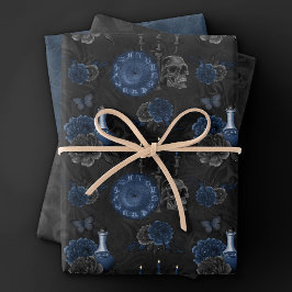 Hoja De Papel De Regalo Zodiac Magic | Rosas de cráneo gótico azul de la M