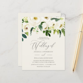 Hoja verde en rosas blancas en un Boda de presupue