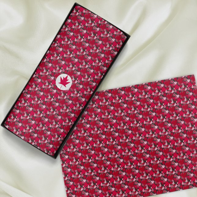 Hojas de arce en papel de fondo de carbón vegetal (Subido por el creador)