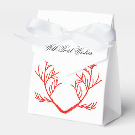 Hojas de cedro en una caja de favores