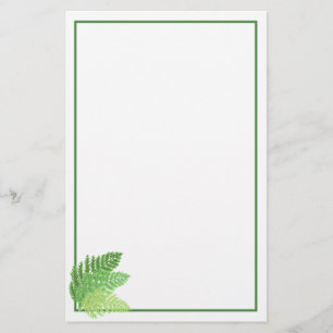 Hojas de helechos verdes forestales de bosques de