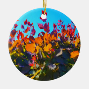 Hojas de naranja en ornamento cerámico en otoño