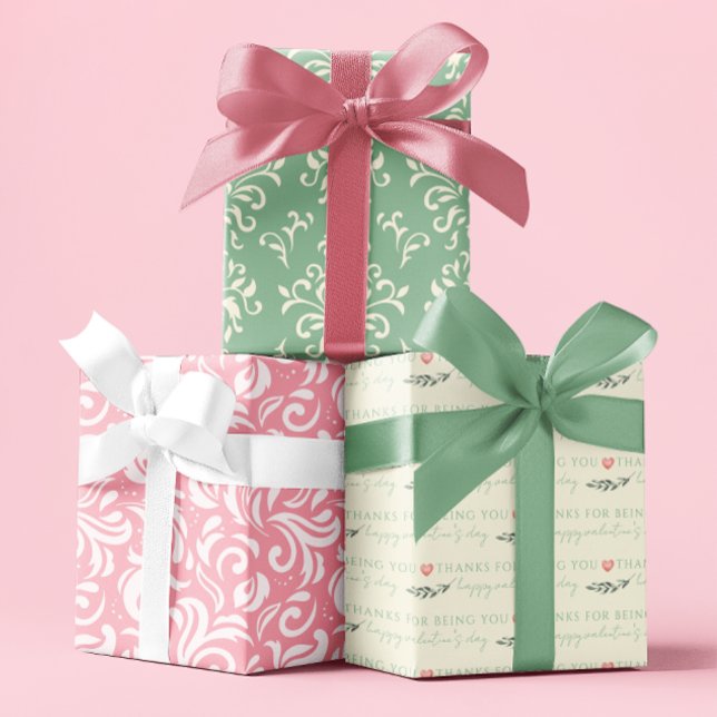 Hojas de papel de ajuste de el día de San Valentín (Celebrate someone special with these Valentine's Day, "Thanks for being you" wrapping paper sheets! )