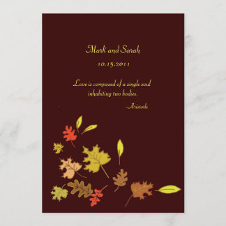 Hojas que caen que casan la invitación