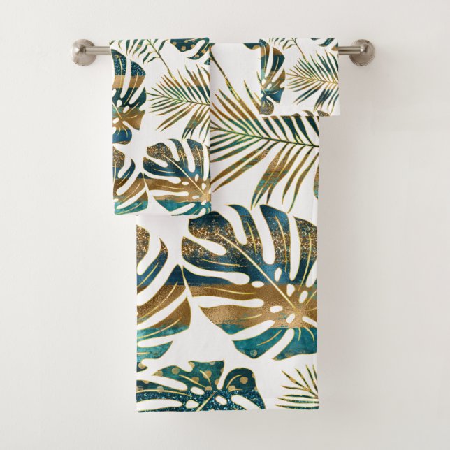 Hojas tropicales con estampado verde azulado y dor (In situ)