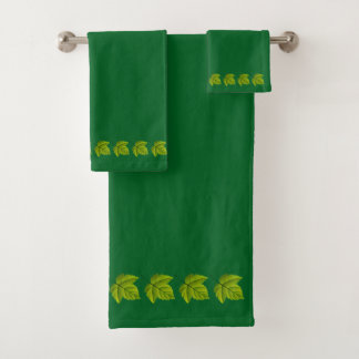Hojas verdes sobre verde