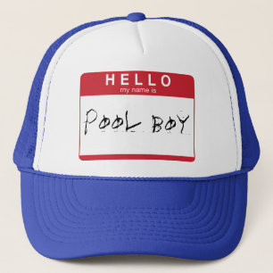 HOLA mi nombre es gorra del muchacho de la piscina