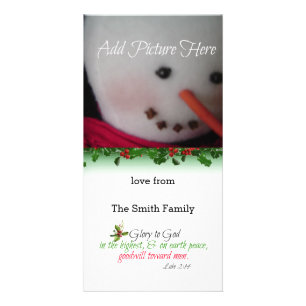 Holly con la tarjeta fotográfica sobre secuencias