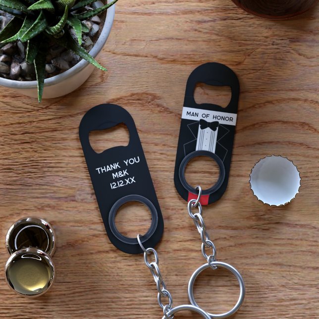 Hombre de honor Boda de Tuxedo abridor de botella (Thank your Man of Honor with this useful keychain bottle opener. Just add your text)
